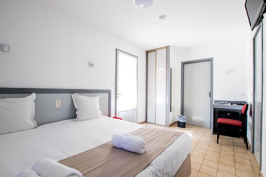 Hotel Du Cros D'Auzon Saint-Maurice-dʼArdèche Buitenkant foto