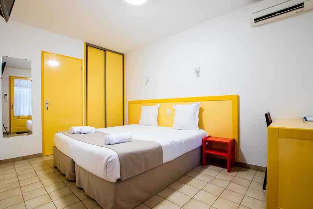 Hotel Du Cros D'Auzon Saint-Maurice-dʼArdèche Buitenkant foto